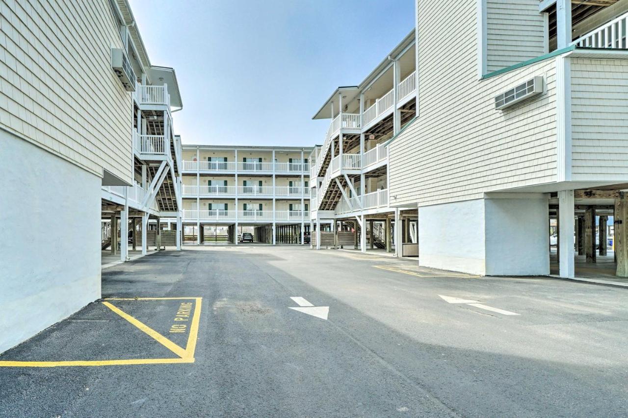 Ocean-View Oak Island Condo, 1 Block To Beach! エクステリア 写真