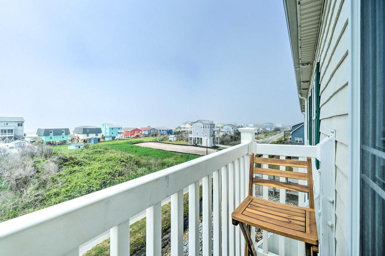 Ocean-View Oak Island Condo, 1 Block To Beach! エクステリア 写真